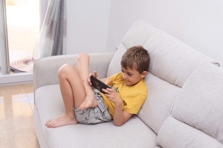 Children’s Posture: Building Healthy Habits for Growing Spines